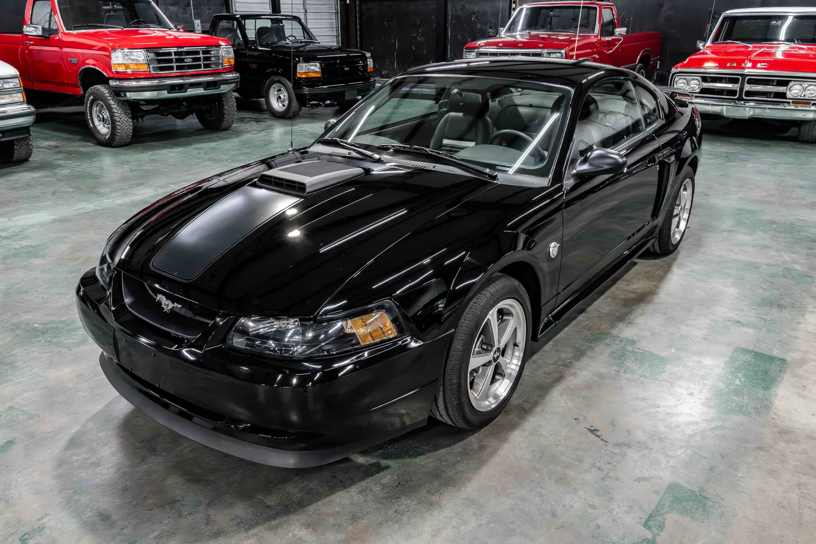 1_ 2004-Ford-Mach1-Black-140791-36.jpg